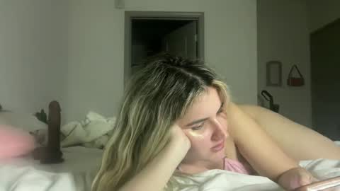 Snapshot of grrlgod chatting on 12-03-24, 11:57 grrlgod online show from 12-03-24, 11:57