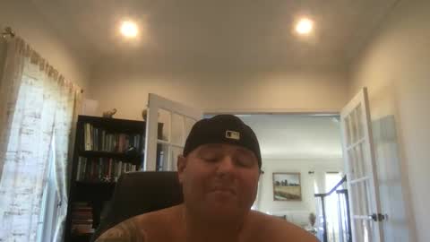 Snapshot of grubsneak chatting on 09-11-25, 02:28 John Blazingly online show from 09-11-25, 02:28