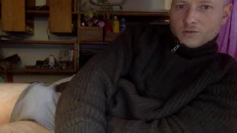 gruendamien online show from 12-15-25, 01:59