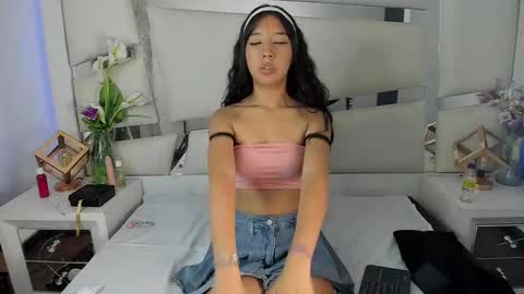Snapshot of grupojade chatting on 02-10-25, 11:45 grupojade online show from 02-10-25, 11:45