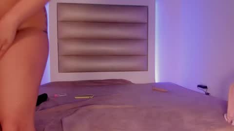 Snapshot of grupojade chatting on 12-19-25, 10:00 grupojade online show from 12-19-25, 10:00