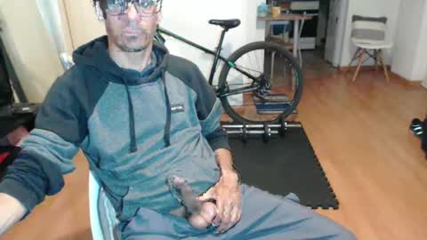 guachin_new online show from 10-19-25, 06:25