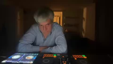 guardiannif_ online show from 03-11-26, 07:31