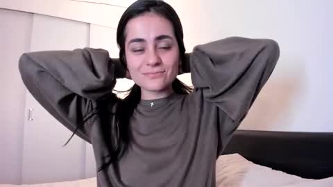 Elena online show from 01-22-25, 01:10