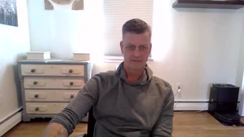 gudguy2025 online show from 02-08-26, 05:27