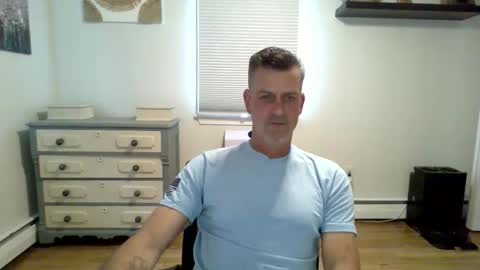 Snapshot of gudguy2025 chatting on 05-09-26, 02:33 gudguy2025 online show from 05-09-26, 02:33