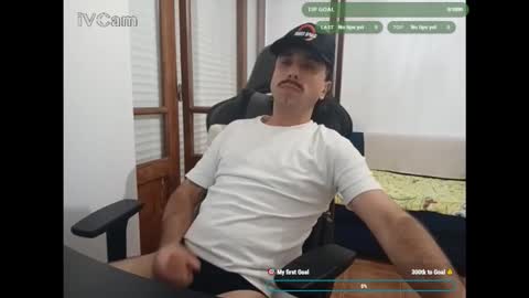 Snapshot of gugaportugal1 chatting on 11-02-25, 11:07 gugaportugal1 online show from 11-02-25, 11:07