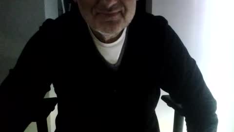 Snapshot of guide2 chatting on 11-19-25, 09:53 Dislove online show from 11-19-25, 09:53