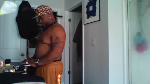 Snapshot of guidedhandstech chatting on 01-24-25, 09:05 guidedhandstech online show from 01-24-25, 09:05