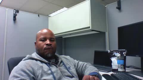 Snapshot of guidedhandstech chatting on 02-05-25, 07:53 guidedhandstech online show from 02-05-25, 07:53