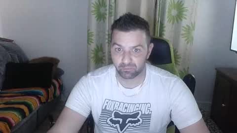 guillaume666286050 online show from 04-26-26, 08:12