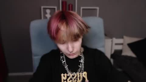 guitarandangell online show from 04-22-26, 07:22