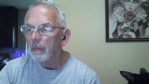Snapshot of gulfcoast1952 chatting on 12-02-24, 01:46 Roy online show from 12-02-24, 01:46