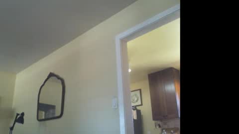 Snapshot of gulfcoast1952 chatting on 10-14-25, 03:35 Roy online show from 10-14-25, 03:35