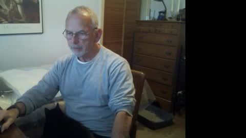 Roy online show from 12-17-25, 02:23