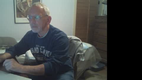 Roy online show from 12-20-25, 01:02