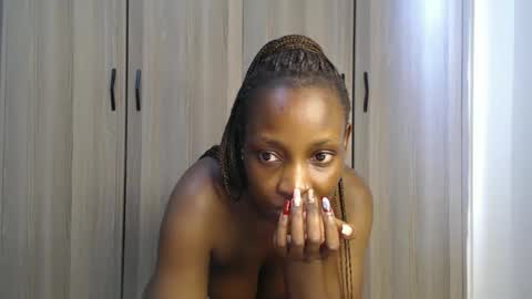 Miss Incredible online show from 04-18-26, 11:25