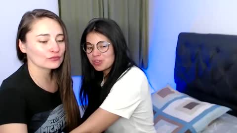 Snapshot of gumball_room chatting on 12-17-24, 09:38 Vane blonde and Hazell black hair online show from 12-17-24, 09:38