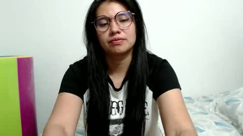 Vane blonde and Hazell black hair online show from 02-15-26, 12:40