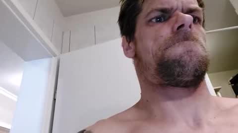 gunnarssonbenni33 online show from 05-18-26, 08:36