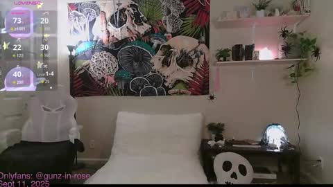 Kylie online show from 09-11-25, 03:23