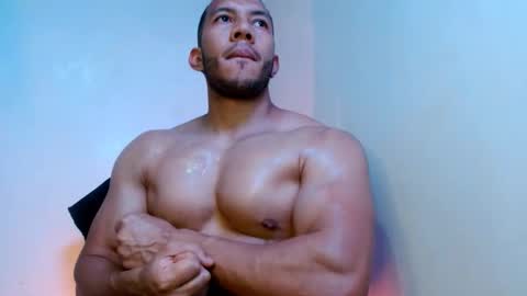 holl latino online show from 03-29-26, 09:48