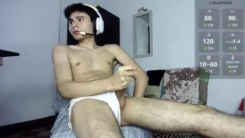 Snapshot of guts1_ chatting on 10-30-25, 05:09 Guts online show from 10-30-25, 05:09