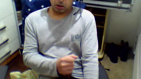Snapshot of guty50 chatting on 07-21-26, 02:25 guty50 online show from 07-21-26, 02:25