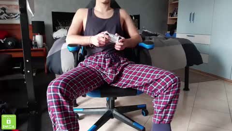 Flo online show from 02-12-25, 10:24