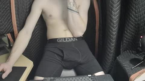 Snapshot of guy_blanky chatting on 04-20-26, 05:26 Guy Blankly online show from 04-20-26, 05:26