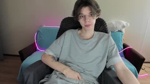 guy_liam1 online show from 02-01-25, 01:09