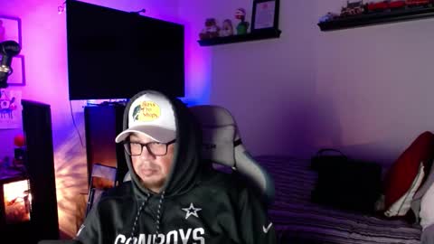 Snapshot of guyinok25 chatting on 11-10-25, 06:18 guyinok25 online show from 11-10-25, 06:18