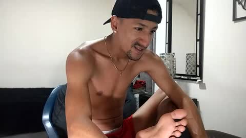 Snapshot of guykarim chatting on 09-17-25, 10:44 karim online show from 09-17-25, 10:44