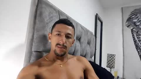 Snapshot of guykarim chatting on 09-26-25, 01:20 karim online show from 09-26-25, 01:20