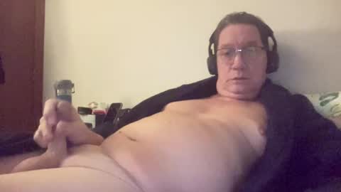 Snapshot of gwashere4u chatting on 12-18-24, 05:15 gwashere4u online show from 12-18-24, 05:15