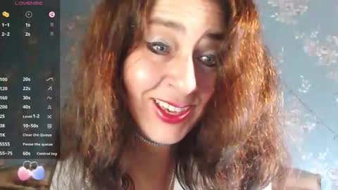 Snapshot of gwendolyn_essie chatting on 10-04-25, 09:46 Gwendolyn Essie online show from 10-04-25, 09:46