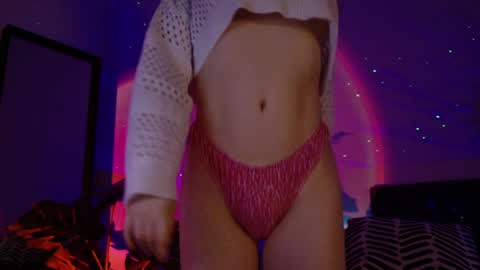 gwenhilton online show from 01-24-25, 05:42