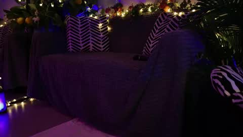 gwenhilton online show from 02-23-25, 09:11