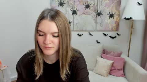gwensmitt online show from 11-03-25, 10:42