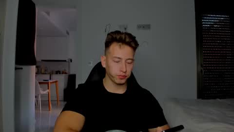 Oliver online show from 02-22-26, 04:27