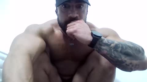 Snapshot of gymking999 chatting on 02-11-25, 09:56 gymking999 online show from 02-11-25, 09:56