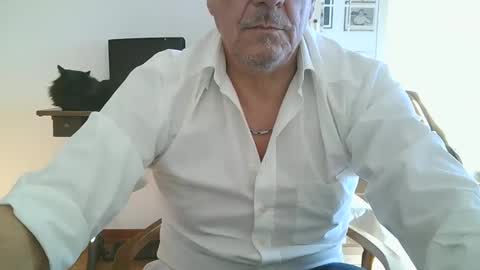 Snapshot of gyrdy chatting on 12-16-24, 01:00 gyrdy online show from 12-16-24, 01:00