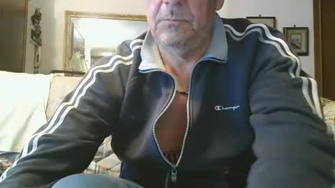 Snapshot of gyrdy chatting on 02-09-25, 05:22 gyrdy online show from 02-09-25, 05:22