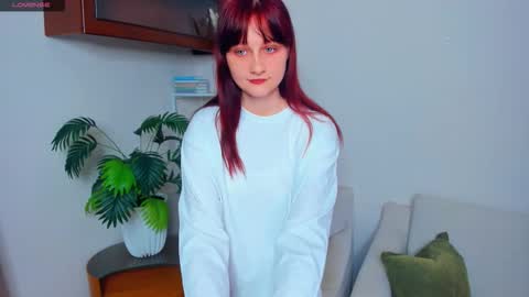 Kelly  Lilly online show from 10-10-25, 06:51