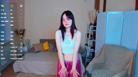 Kelly  Lilly online show from 03-24-26, 07:19