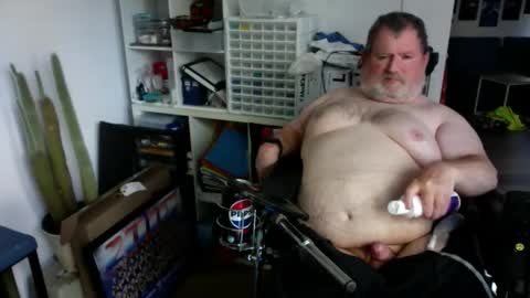 Snapshot of h20976 chatting on 11-19-25, 05:18 h20976 online show from 11-19-25, 05:18