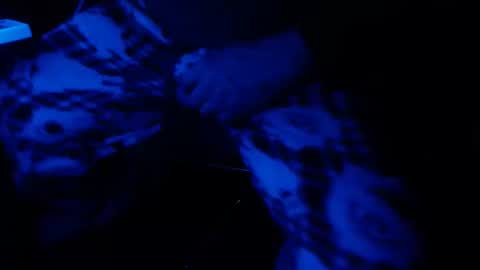 Snapshot of h2omygod chatting on 01-04-25, 01:10 H2omygod online show from 01-04-25, 01:10