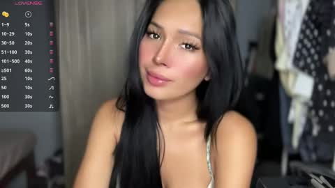 Snapshot of h34rtsforcami chatting on 06-07-26, 05:11 Camila online show from 06-07-26, 05:11