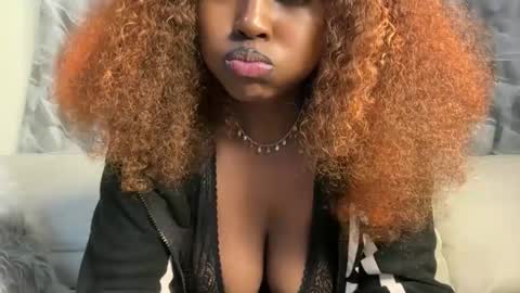 Snapshot of h_o_t_goddess chatting on 05-01-26, 03:00 h_o_t_goddess online show from 05-01-26, 03:00