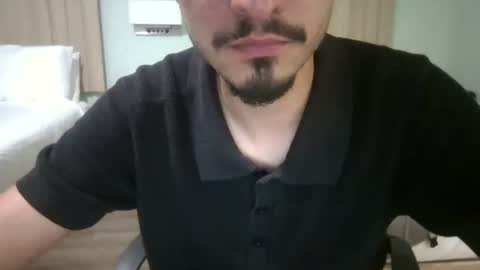 Snapshot of hablale01 chatting on 03-31-26, 02:02 hablale01 online show from 03-31-26, 02:02